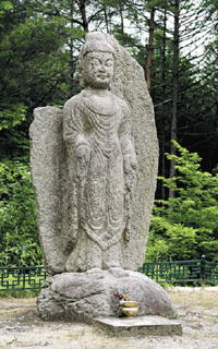 Standing Stone Buddha in Nongsan-ri, Geochang